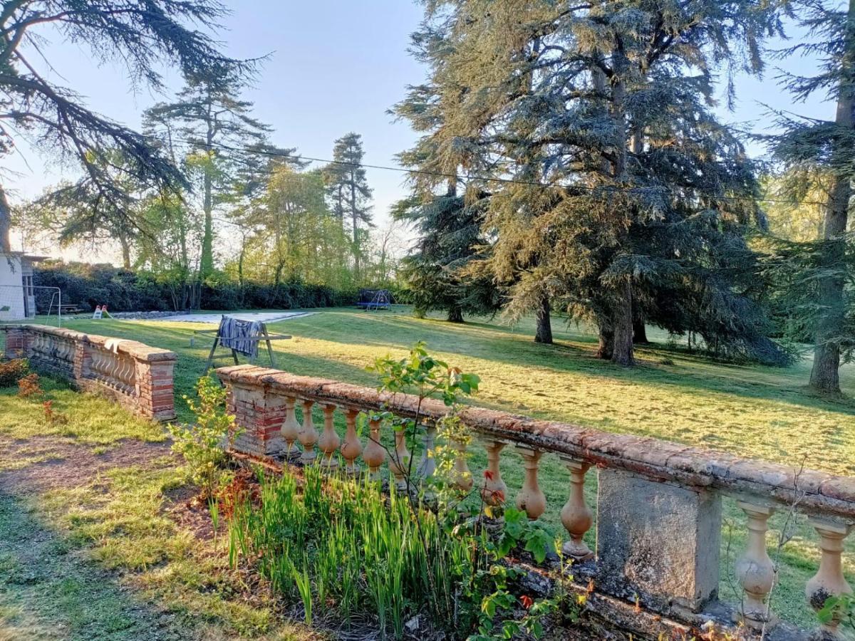 Le Jardin Des Cedres Hotell Lavaur  Exteriör bild