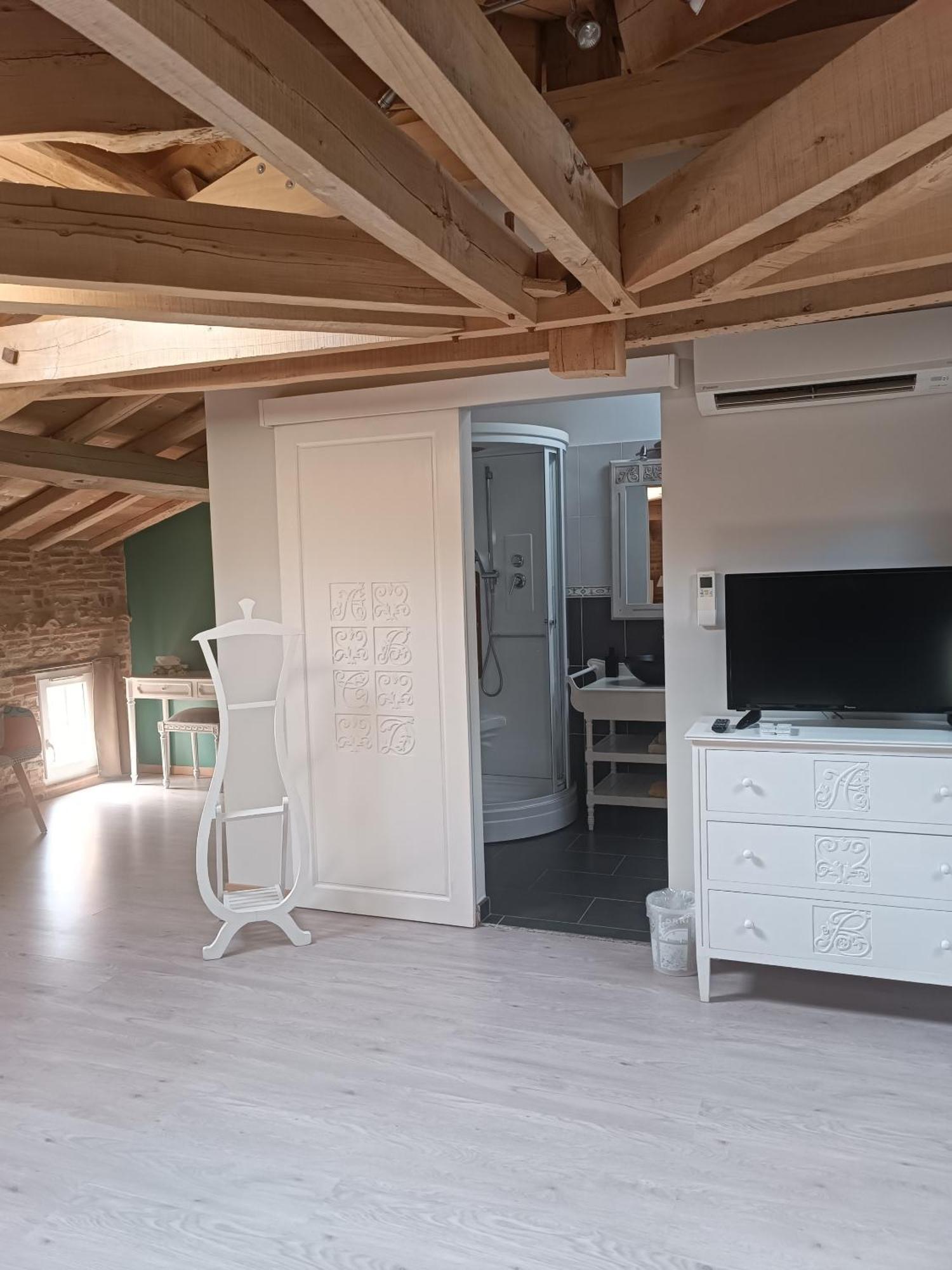 Le Jardin Des Cedres Hotell Lavaur  Rum bild