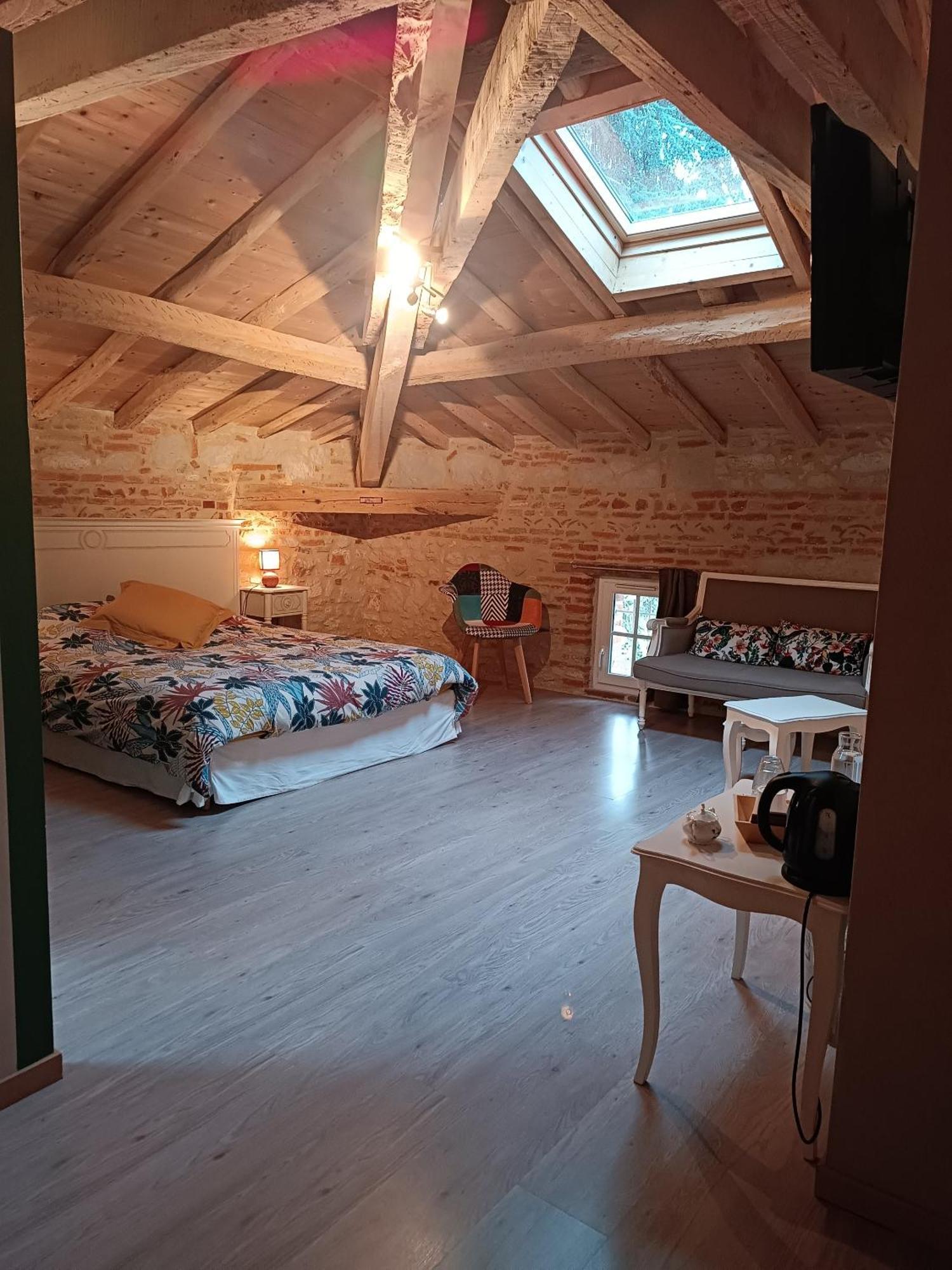 Le Jardin Des Cedres Hotell Lavaur  Rum bild
