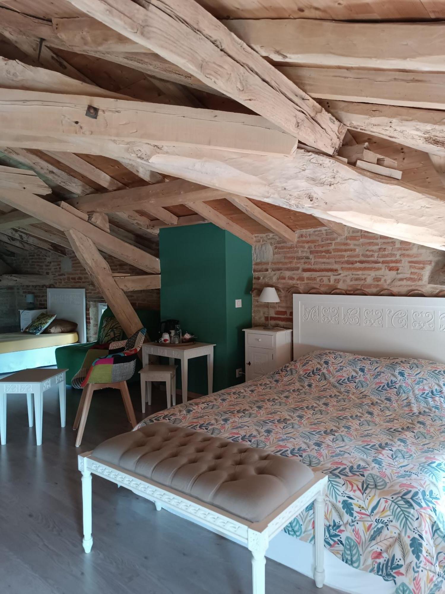 Le Jardin Des Cedres Hotell Lavaur  Rum bild