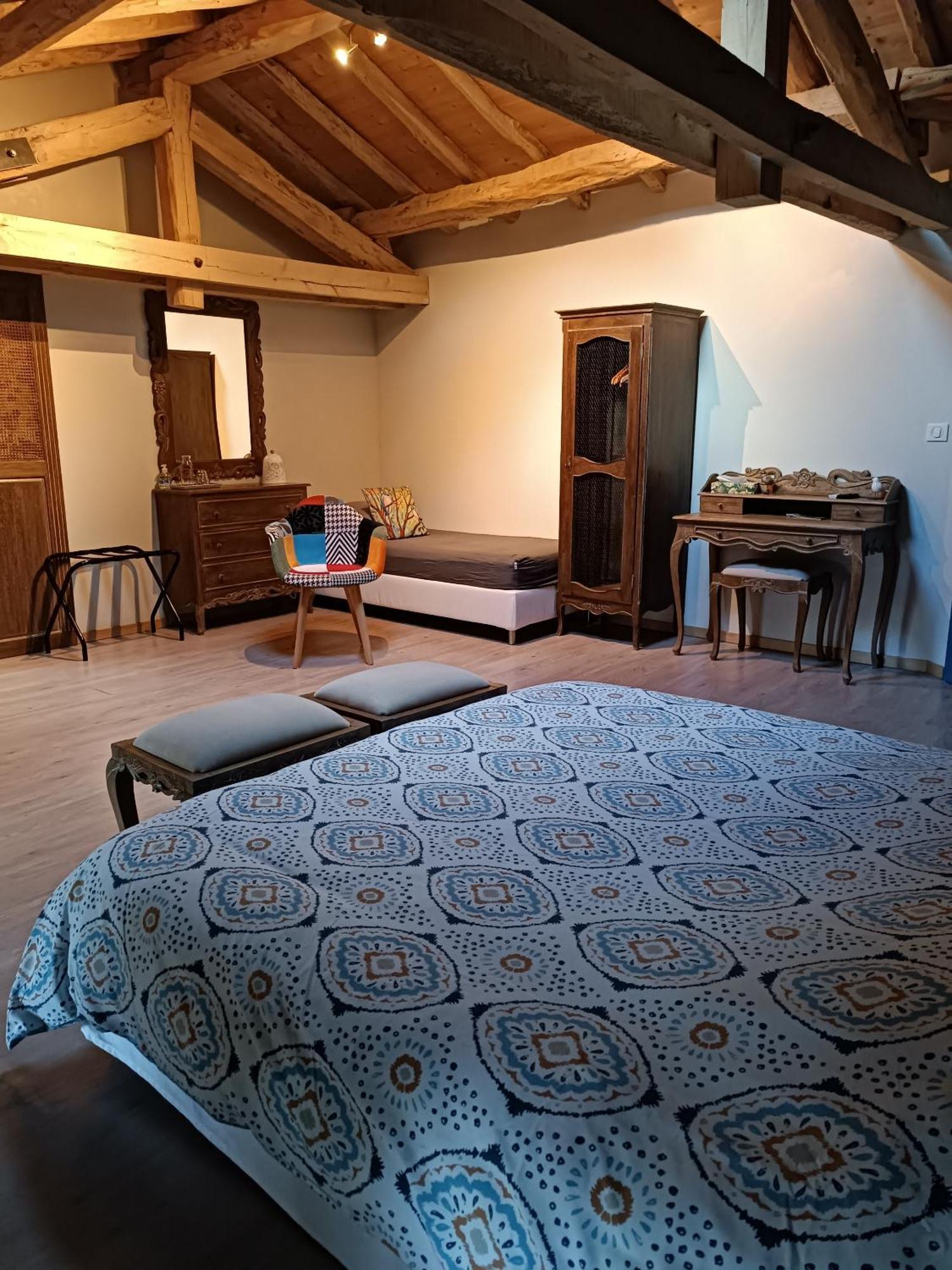 Le Jardin Des Cedres Hotell Lavaur  Rum bild