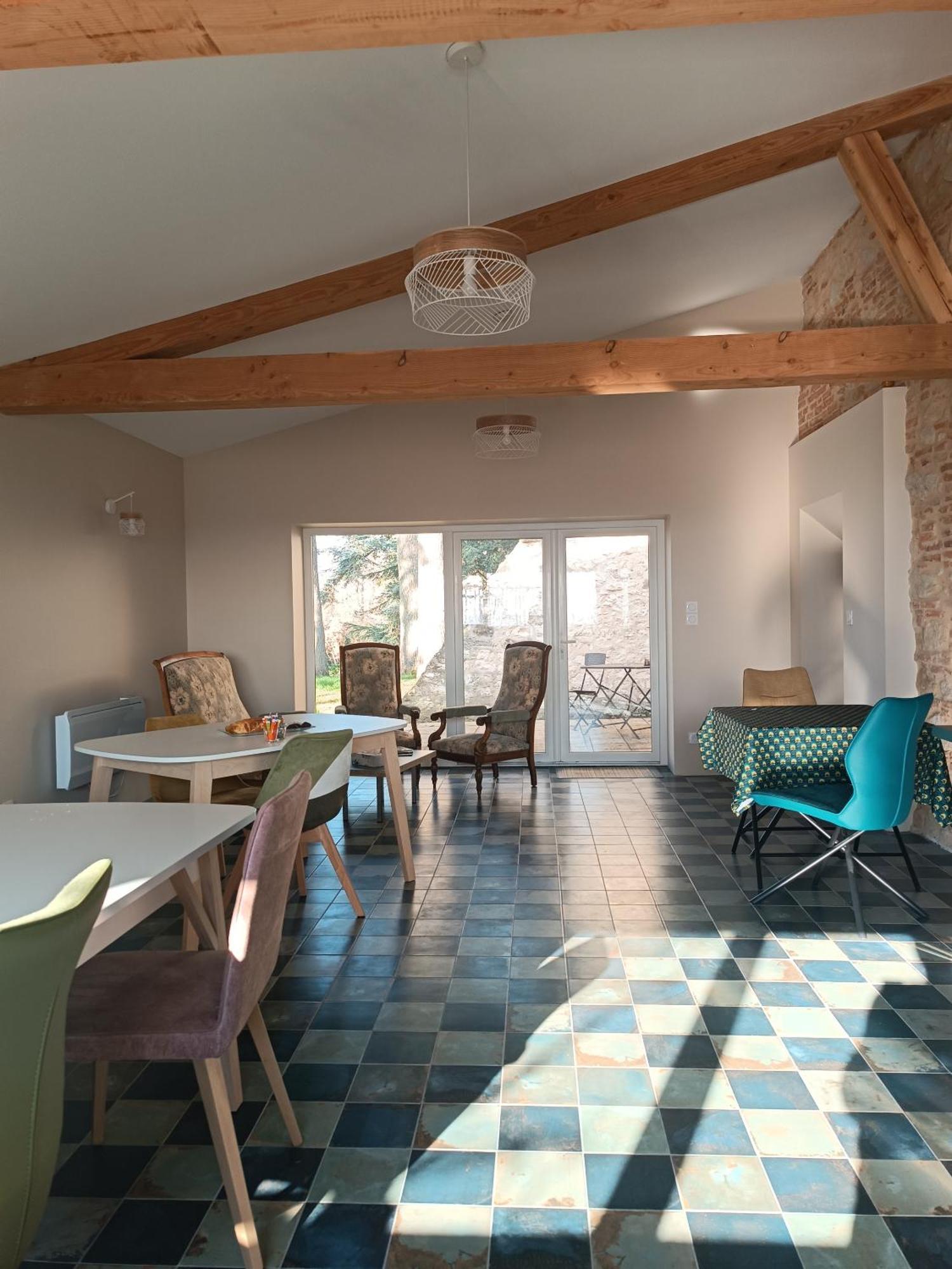 Le Jardin Des Cedres Hotell Lavaur  Exteriör bild